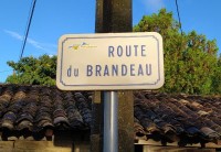 AOUT PANNEAU ROUTE BRANDEAU 1.jpg