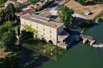 vue-aerienne-du-moulin.jpg